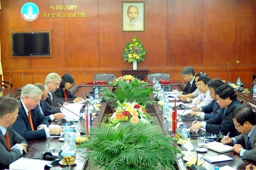 Netherlands supports Vietnam to develop smart agriculture in response to climate change - ảnh 1